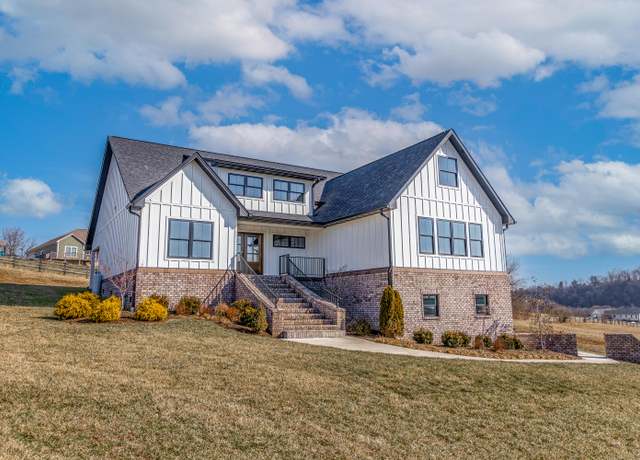 Property at 635 Lakeside Dr, Lancaster, KY 40444, 5 beds, 4 baths