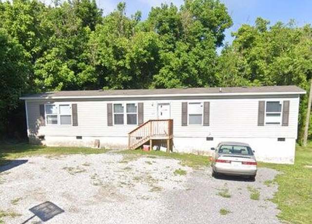 Property at 209 Dalewood Rd, Middlesboro, KY 40965, 4 beds, 2 baths