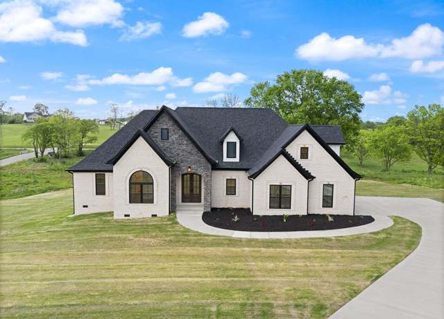Property at 1150 Craig Xing, Winchester, KY 40391, 5 beds, 3.5 baths