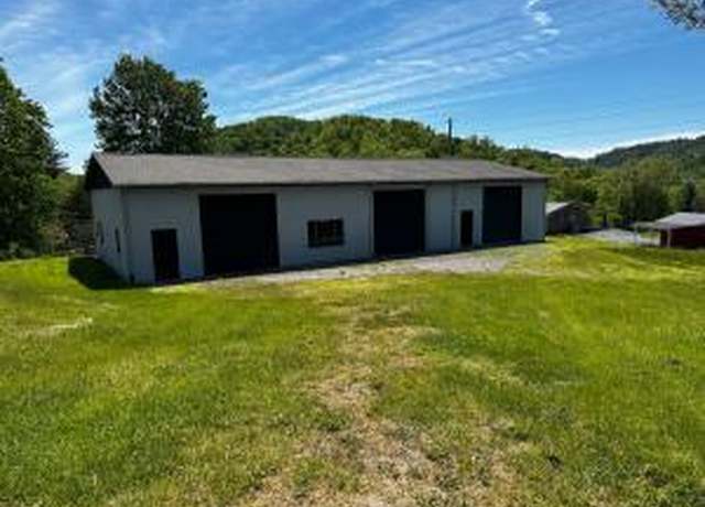 Property at 272 Valentine Branch Rd, Cannon, KY 40923, 0.5 baths