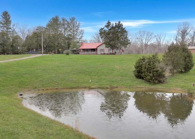 Property at 705 Oil Springs Rd, Winchester, KY 40391, 4 beds, 2 baths