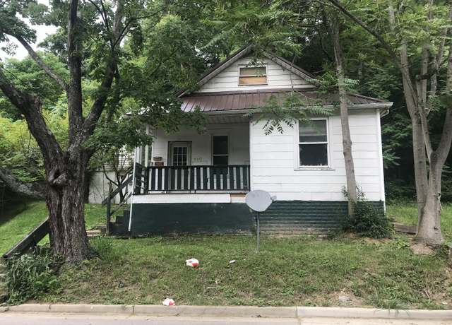 Property at 3013 Simpson Rd, Ashland, KY 41101, 3 beds, 1.5 baths