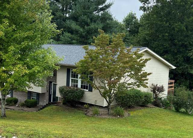 Property at 210 Blossom Ridge Dr, Corbin, KY 40701, 3 beds, 2 baths