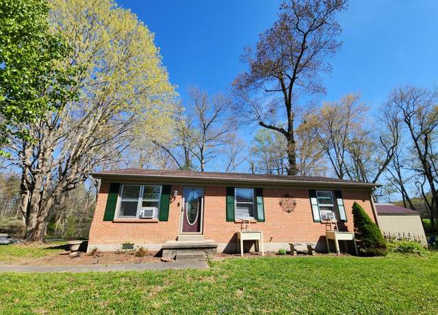 Property at 108 Brushwood Ct, Berea, KY 40403, 3 beds, 1 bath