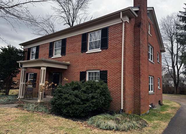 Property at 1952-1954 Fontaine Rd, Lexington, KY 40502, 4 beds, 2 baths