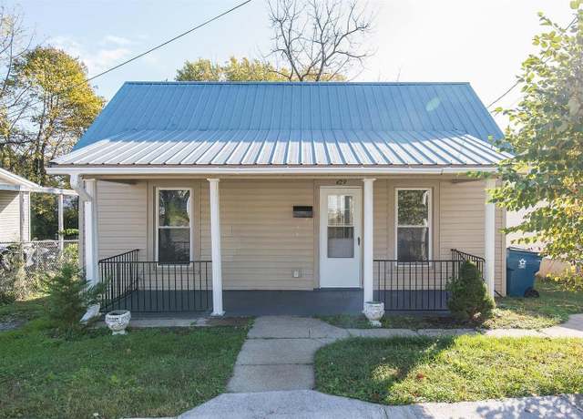 Property at 429 North Main St, Harrodsburg, KY 40330, 2 beds, 1 bath