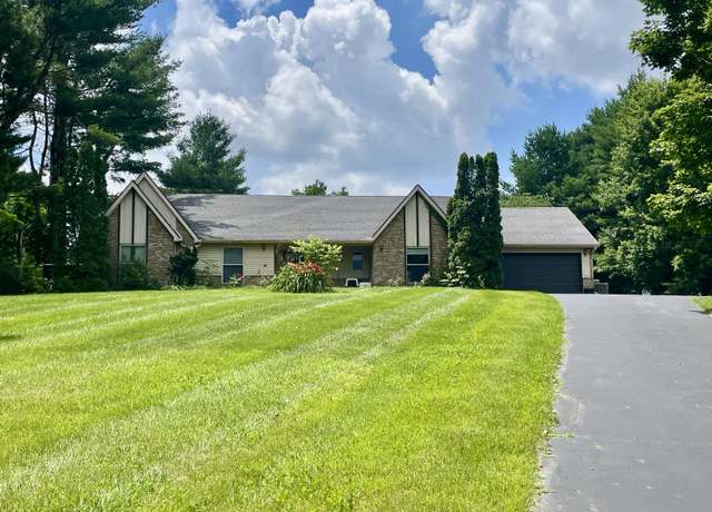 Property at 101 Pine St, Somerset, KY 42503, 4 beds, 3 baths