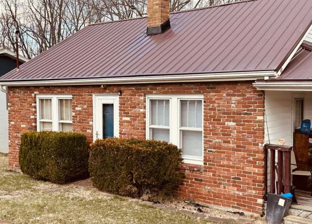 Property at 130 Gilliam St, Pikeville, KY 41501, 2 beds, 1 bath