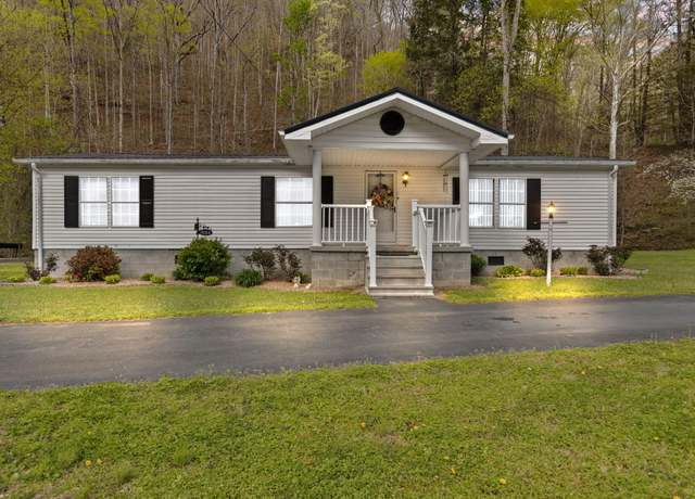 Property at 8954 Robinson Creek Rd, Virgie, KY 41572, 3 beds, 2 baths