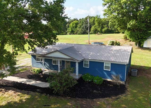 Property at 925 Reges Rd, Irvine, KY 40336, 3 beds, 2 baths
