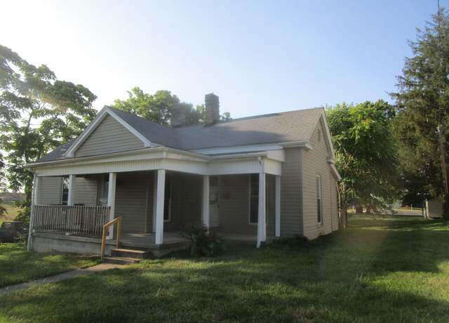 Property at 218 W Maple Ave, Lancaster, KY 40444, 2 beds, 2 baths
