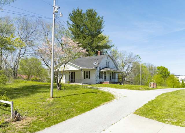 Property at 140 Cherry St, Monticello, KY 42633, 2 beds, 1 bath