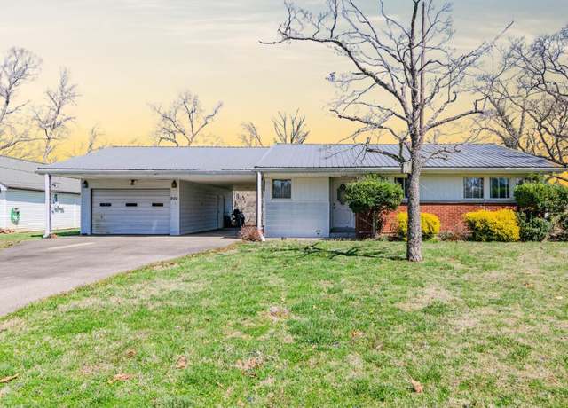 Property at 906 East Lakeshore Dr, Burnside, KY 42519, 3 beds, 2 baths