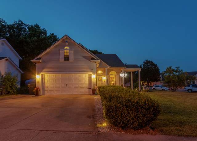 Property at 2060 Belmont Dr, Lexington, KY 40516, 4 beds, 2 baths