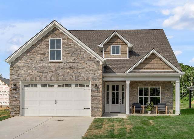 Property at 4137 Meadowlark Rd, Lexington, KY 40509, 5 beds, 2.5 baths
