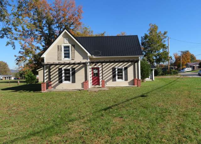 Property at 10 W Church St, Stanton, KY 40380, 4 beds, 2 baths