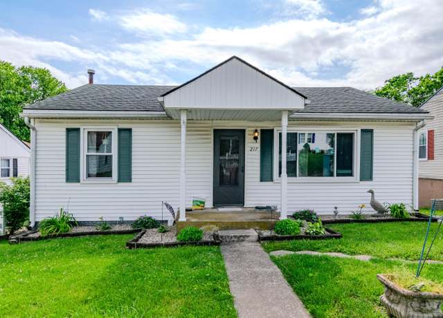 Property at 217 Locust Grove Rd, Winchester, KY 40391, 3 beds, 2 baths