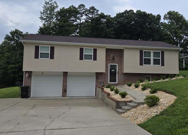 Property at 332 Hickory Ridge Dr, Corbin, KY 40701, 3 beds, 2 baths