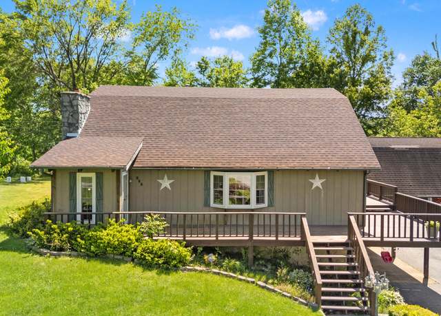 Property at 285 West Railroad St, Stanton, KY 40380, 5 beds, 2.5 baths