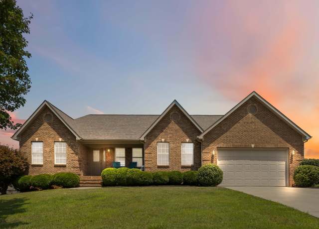 Property at 211 Lake Forest Dr, Somerset, KY 42503, 4 beds, 3.5 baths