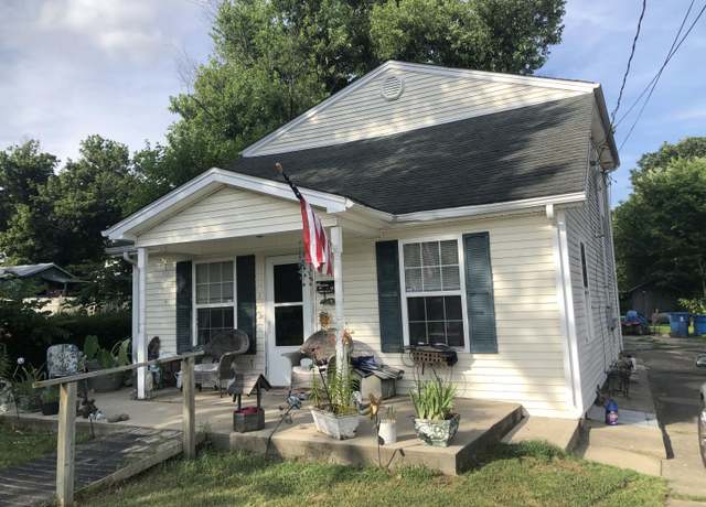 Property at 207 South Gatewood St, Lawrenceburg, KY 40342, 3 beds, 2 baths