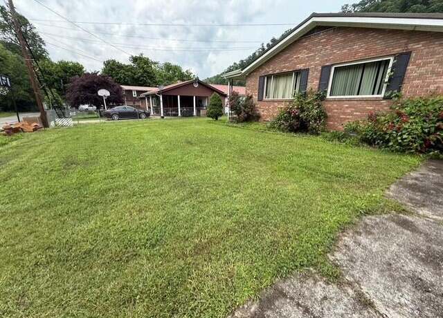 Property at 88 Sutton Btm, Shelbiana, KY 41562, 3 beds, 1 bath