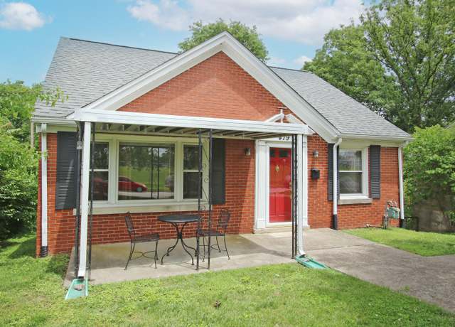 Property at 419 Springhill Dr, Lexington, KY 40503, 3 beds, 2 baths
