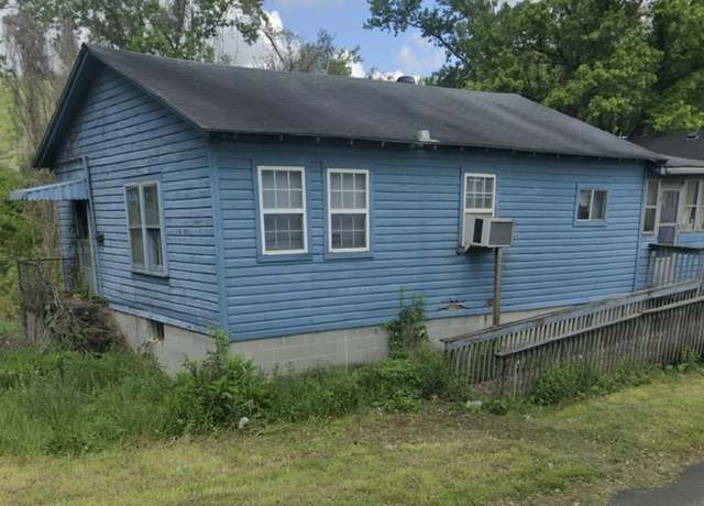 Property at 339 Elm St, Hazard, KY 41701, 2 beds, 1 bath