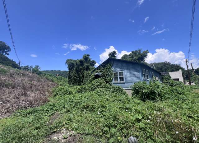 Property at 339 Elm St, Hazard, KY 41701, 2 beds, 1 bath