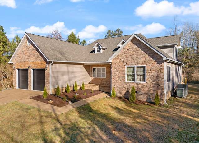 Property at 423 Lake Pointe Dr, Corbin, KY 40701, 5 beds, 3 baths