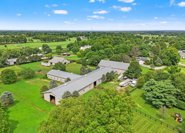 Property at 3352 Huntertown Rd, Versailles, KY 40383, 3 beds, 2 baths