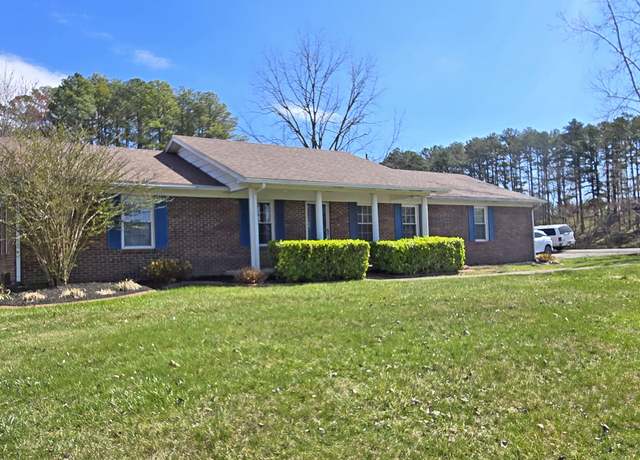 Property at 36 Park Dr, London, KY 40744, 3 beds, 1.5 baths