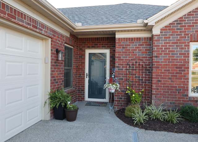 Property at 2031 Berry Hill Dr, Frankfort, KY 40601, 2 beds, 2 baths