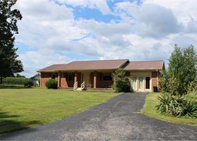 Property at 81 Roy Dr, Russell Springs, KY 42642, 3 beds, 1 bath
