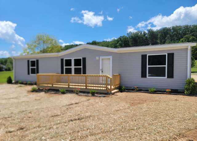 Property at 862 South Dogwood Dr, Berea, KY 40403, 3 beds, 2 baths