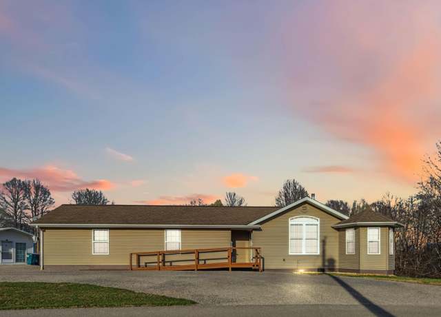 Property at 440 Hendricks Creek Rd, Burkesville, KY 42717, 2 beds, 1 bath