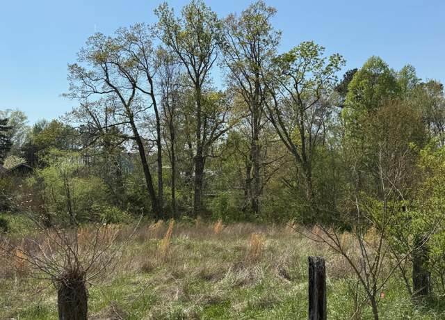 Property at 1111 Crossover St, Corbin, KY 40701