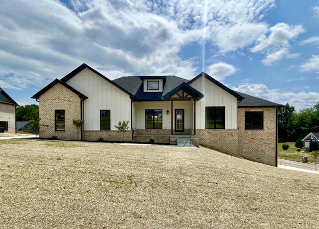 Property at 442 Woods Edge Dr, Somerset, KY 42503, 5 beds, 3 baths