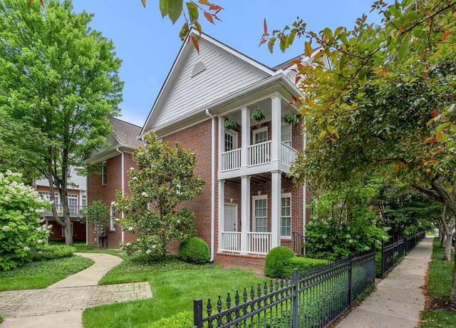 Property at 517 Lawrence St, Lexington, KY 40508, 2 beds, 2.5 baths
