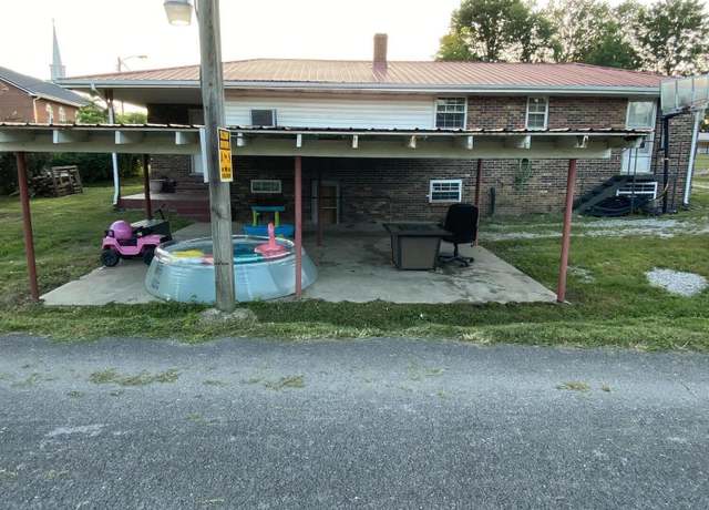 Property at 103 Lois Engle Dr, Corbin, KY 40701, 3 beds, 1 bath