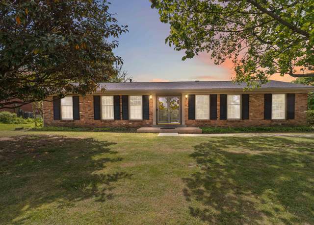 Property at 3324 Cornwall Dr, Lexington, KY 40503, 4 beds, 2 baths