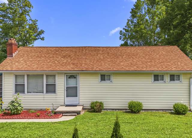 Property at 8420 Main St, Jeffersonville, KY 40337, 2 beds, 1 bath