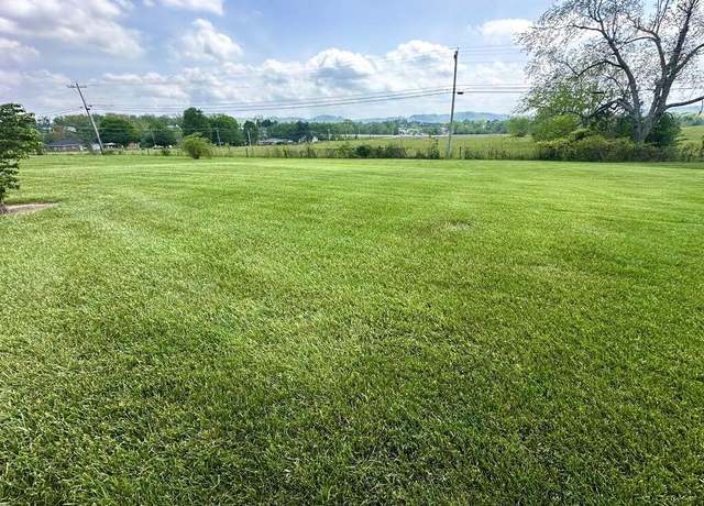 Property at 1312 Vineyard Ct, Berea, KY 40403