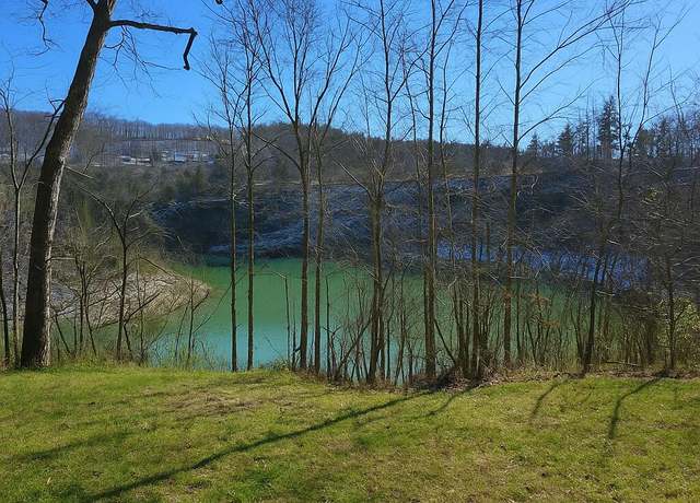 Property at 9700 Rush Branch Rd, Somerset, KY 42503, 3 beds, 2 baths