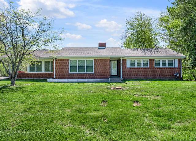 Property at 337 South Dogwood Dr, Berea, KY 40403, 4 beds, 3 baths