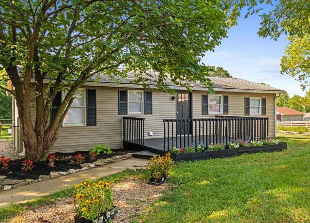 Property at 6121 Delaney Ferry Extended, Versailles, KY 40383, 3 beds, 1 bath