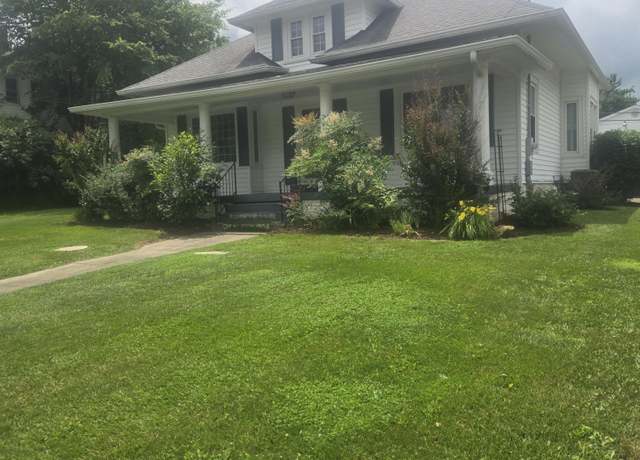 Property at 306 Richmond St, Lancaster, KY 40444, 2 beds, 1 bath