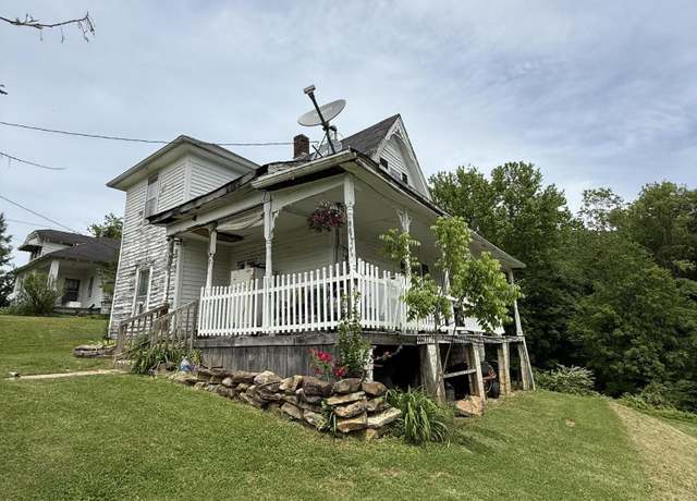Property at 260 E Center St, Beattyville, KY 41311, 3 beds, 1 bath