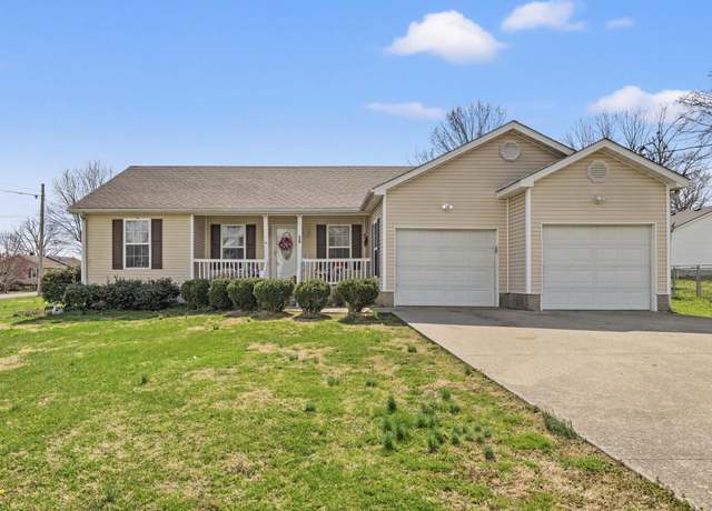 Property at 26 Kentucky Ave, Junction City, KY 40440, 3 beds, 2 baths