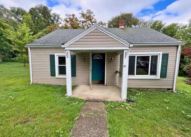 Property at 59 Feathers Ln, Danville, KY 40422, 3 beds, 1 bath